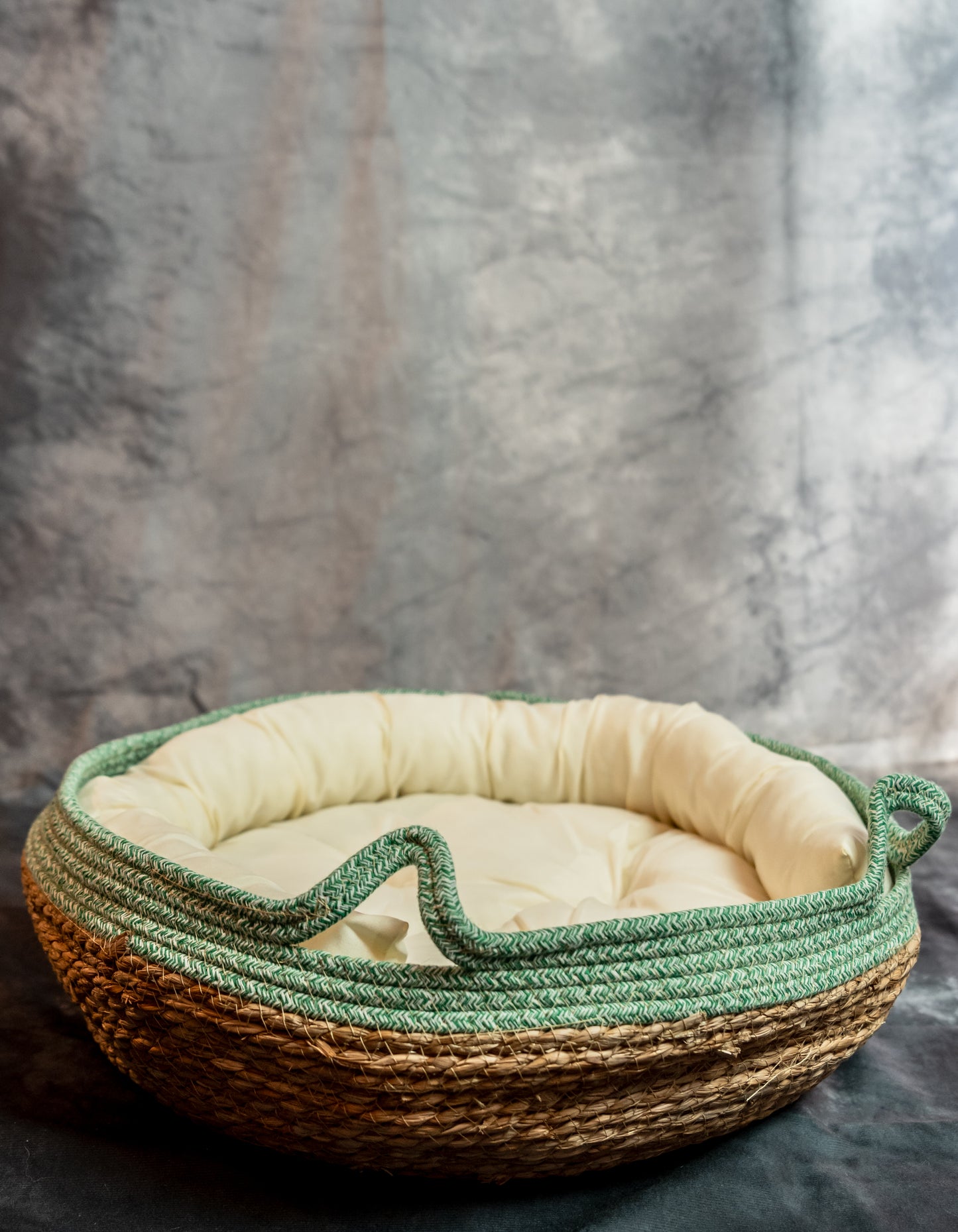 Wicker bed funny ears Bicolor